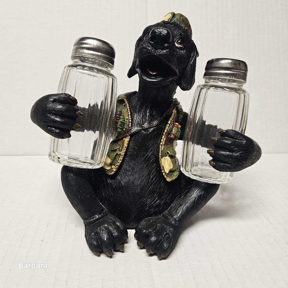 Rivers Edge Novelty Hunting Dog Salt & Pepper Set